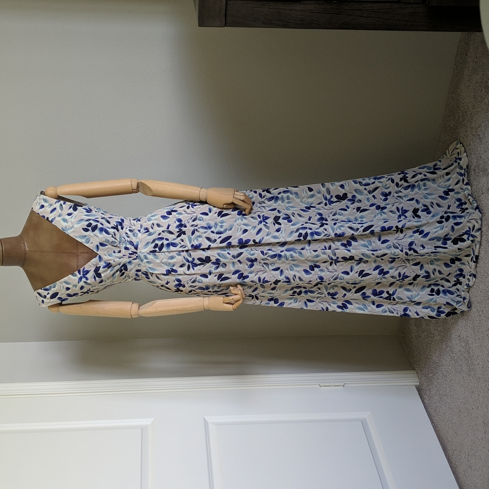 BCBG Maxazria dress sz 4